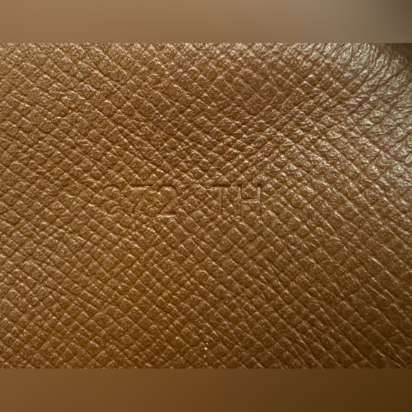 Louis Vuitton Marly Dragonne PM Clutch Bag Handheld Monogram Brown. - Picture 9 of 13